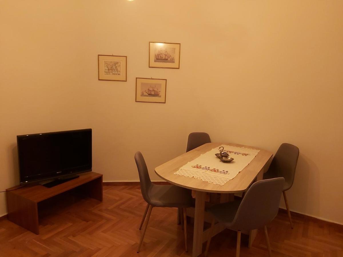Maria'S Comfort Home Kalamata Exterior photo